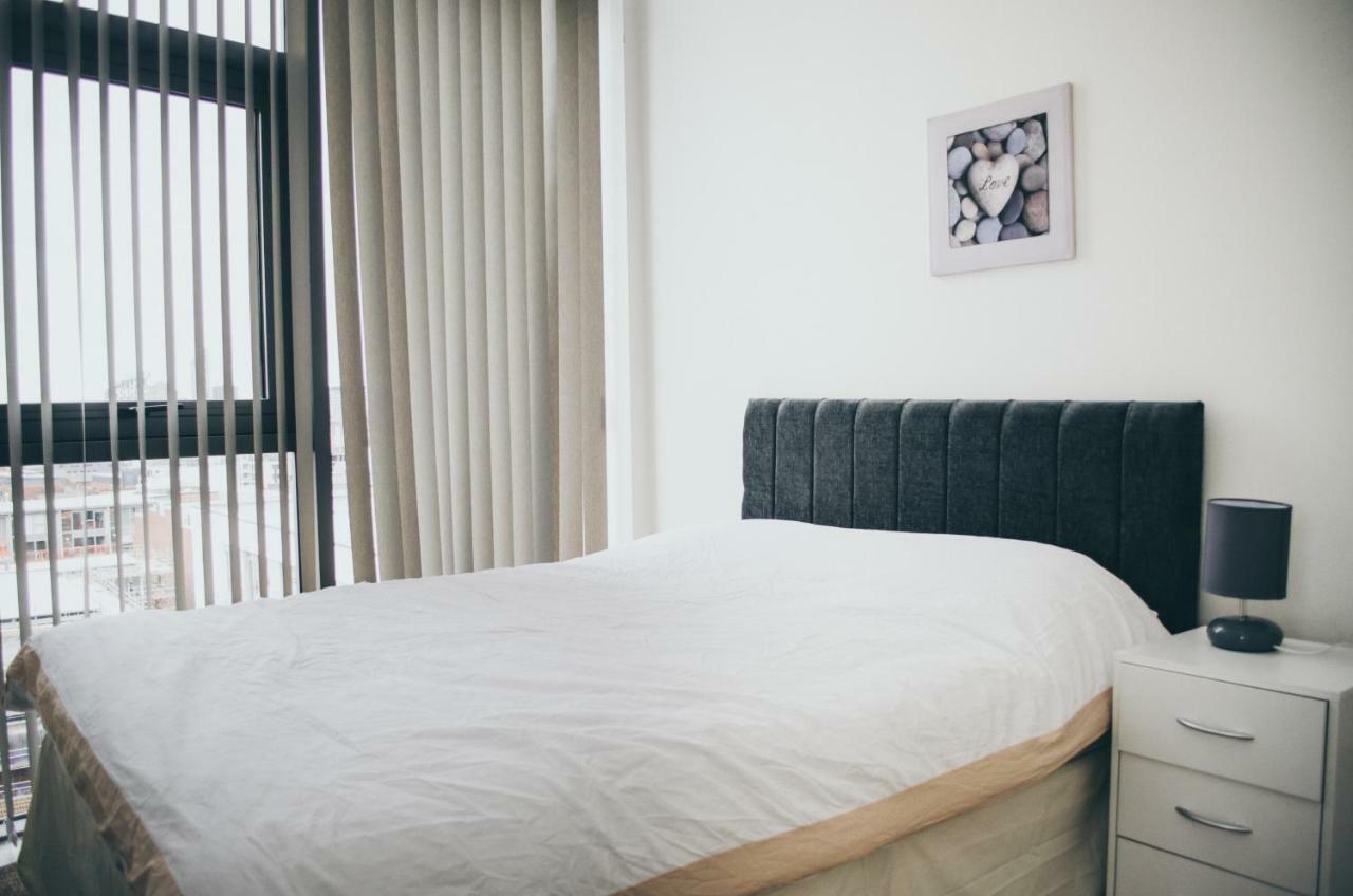 Penthouse In Liverpool City Centre - Free Parking - Balcony - By Happy Days Bagian luar foto